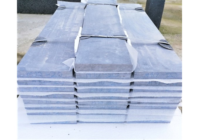 Margelle 100x20x3cm poncé pierre bleue belge pour piscine pièce